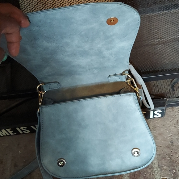 Purse - Picture 2 of 4